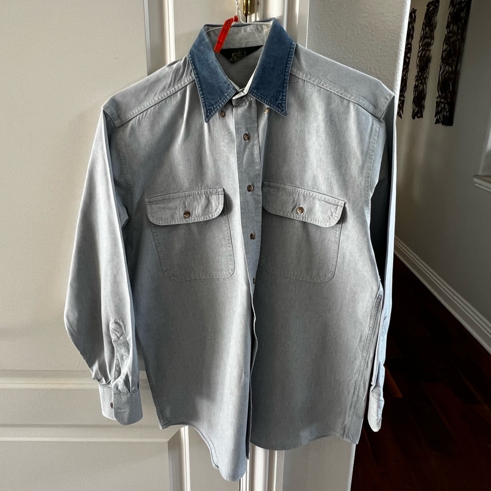 CLEARANCE Men’s Medium Blue Bass Pro Shops Button Down Shirt